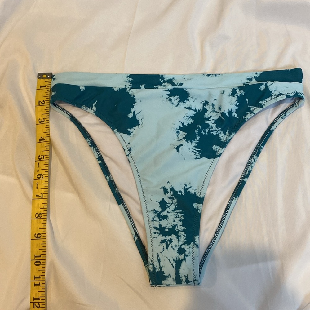 134 Blooming Jelly Blue Tie Dye Bikini Bottoms Medium Tropical Beach Swim